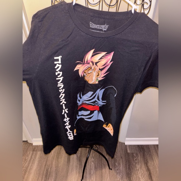 Unisex size medium Black Graphic dragon ball Z shirt - Picture 1 of 3
